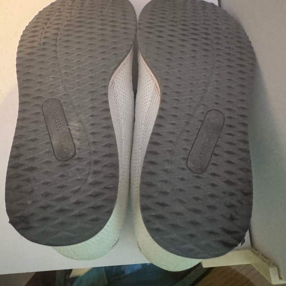 Baretraps size 10 white and gray platform shoes - Picture 5 of 6